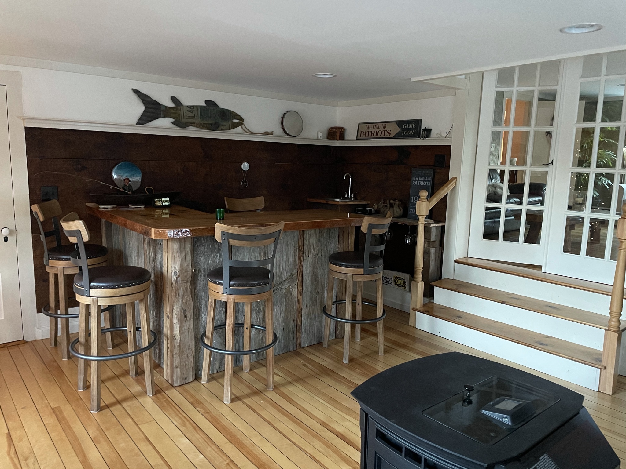 6Chimneys at 5 South A Bed & Breakfast Located at Newfound Lake